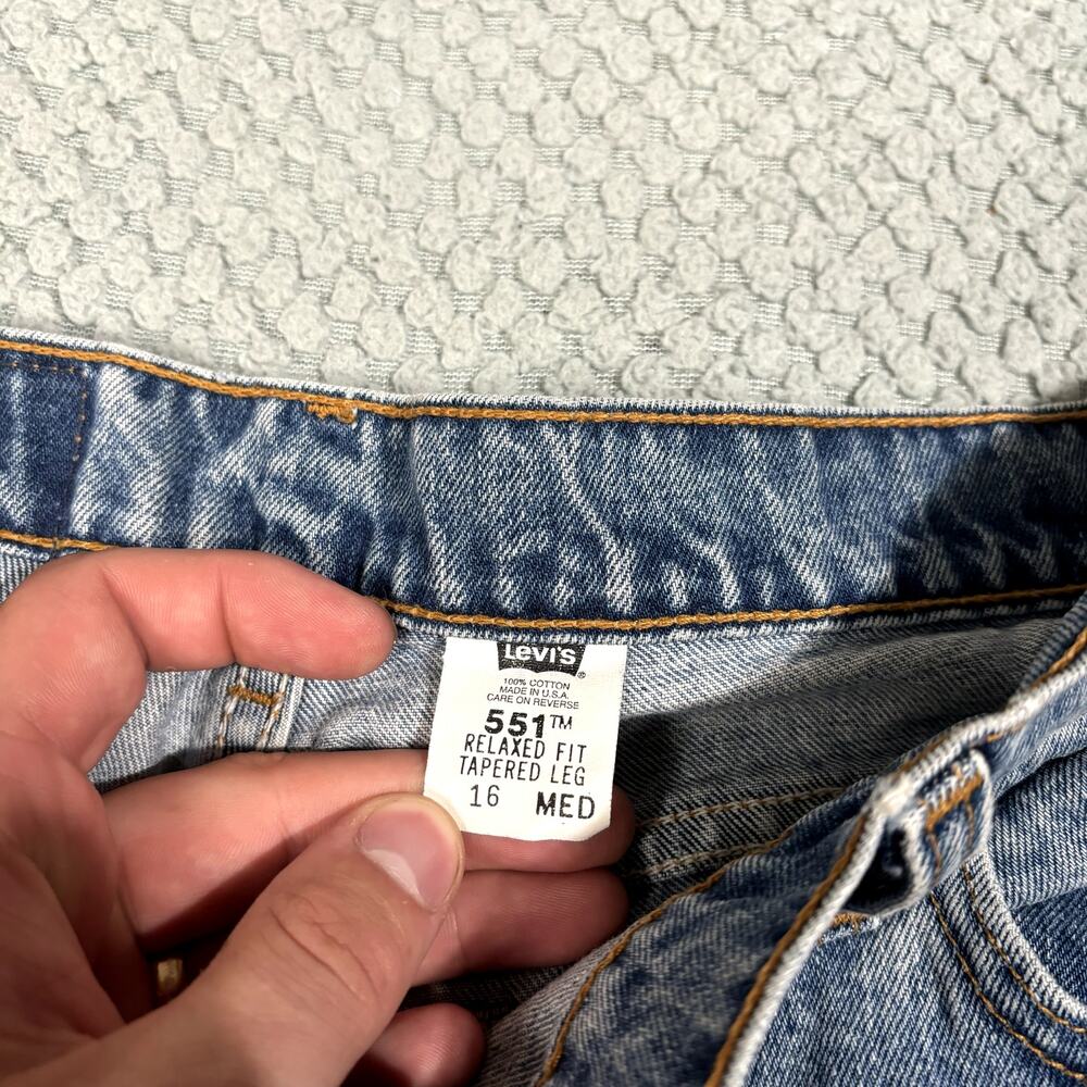 VTG Levi's 551 Women's 16 Med Relaxed Fit Tapered Leg USA Made Jeans Sz 32x30 - Picture 4 of 9